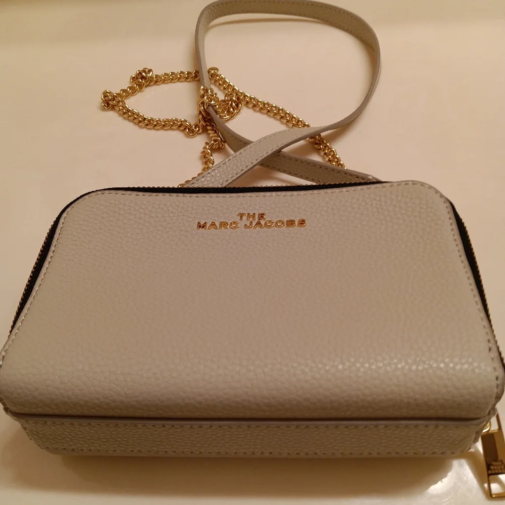 MARC JACOBS Leather Crossbody Bag In Oatmilk - Picture 13 of 13